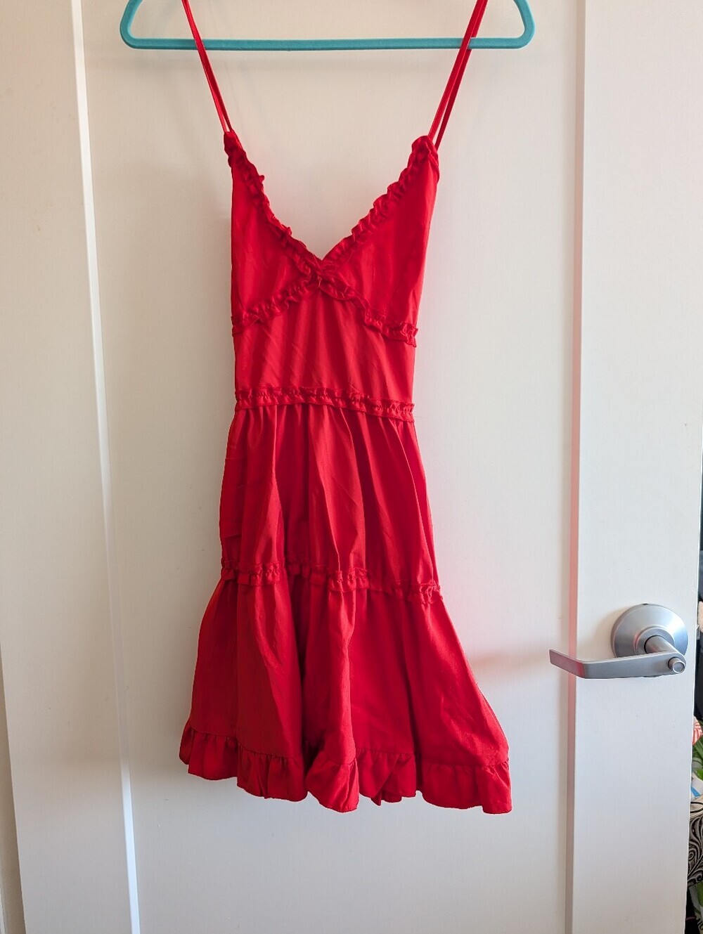 Mixed Women’s Clothing Lot - Assorted Colors (Red, White, Black, Purple, Denim) - Picture 8 of 16